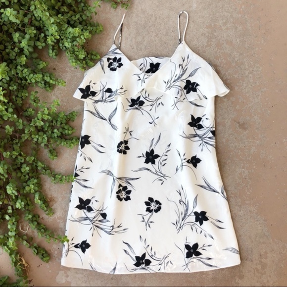 alice and olivia white floral dress